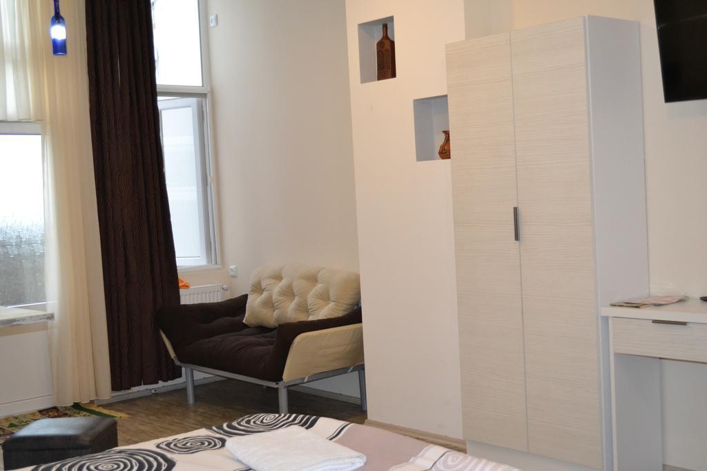 Family Apartment In Avlabari Tbilisi Luaran gambar
