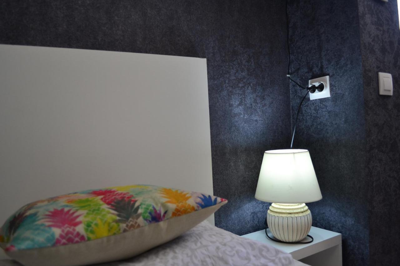 Family Apartment In Avlabari Tbilisi Luaran gambar