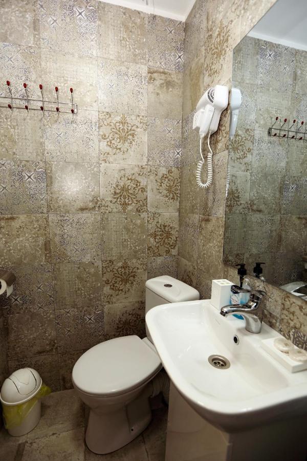 Family Apartment In Avlabari Tbilisi Luaran gambar