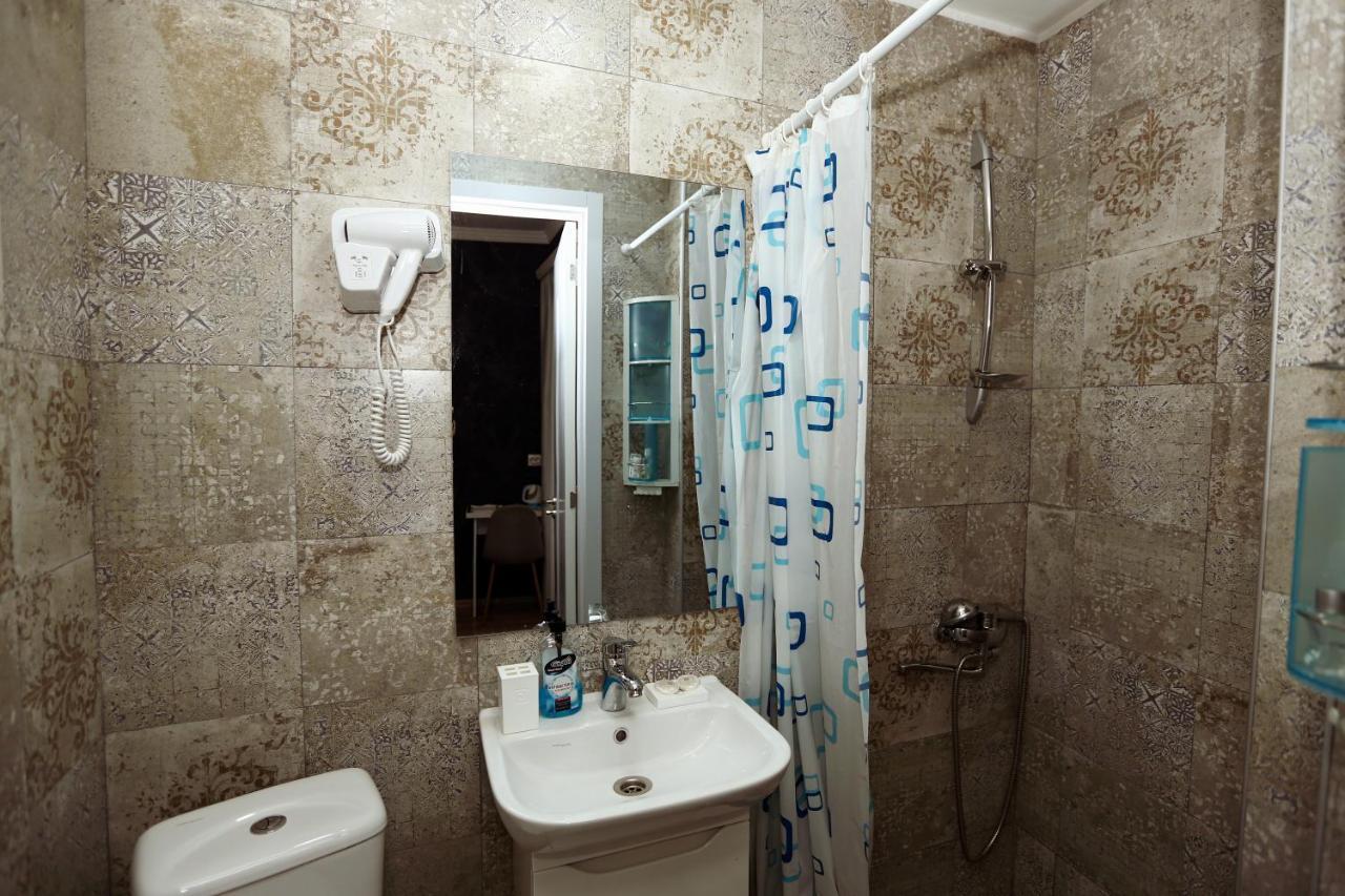 Family Apartment In Avlabari Tbilisi Luaran gambar