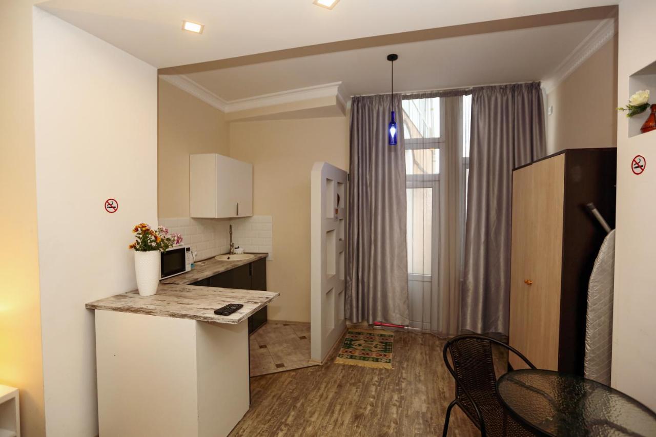 Family Apartment In Avlabari Tbilisi Luaran gambar